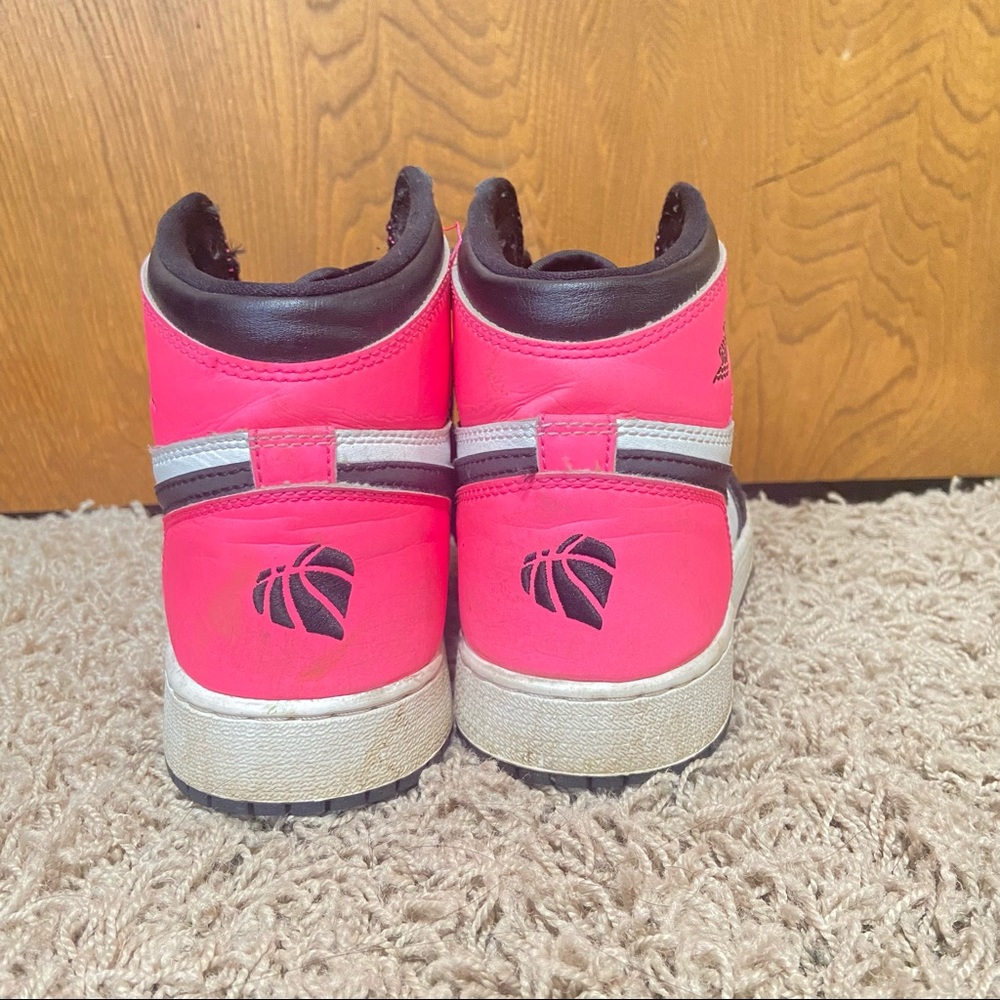 Air Jordan 1s retro high Gg Valentine’s day